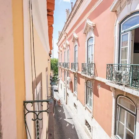 Apartment&suites Santa Clara דירה ליסבון